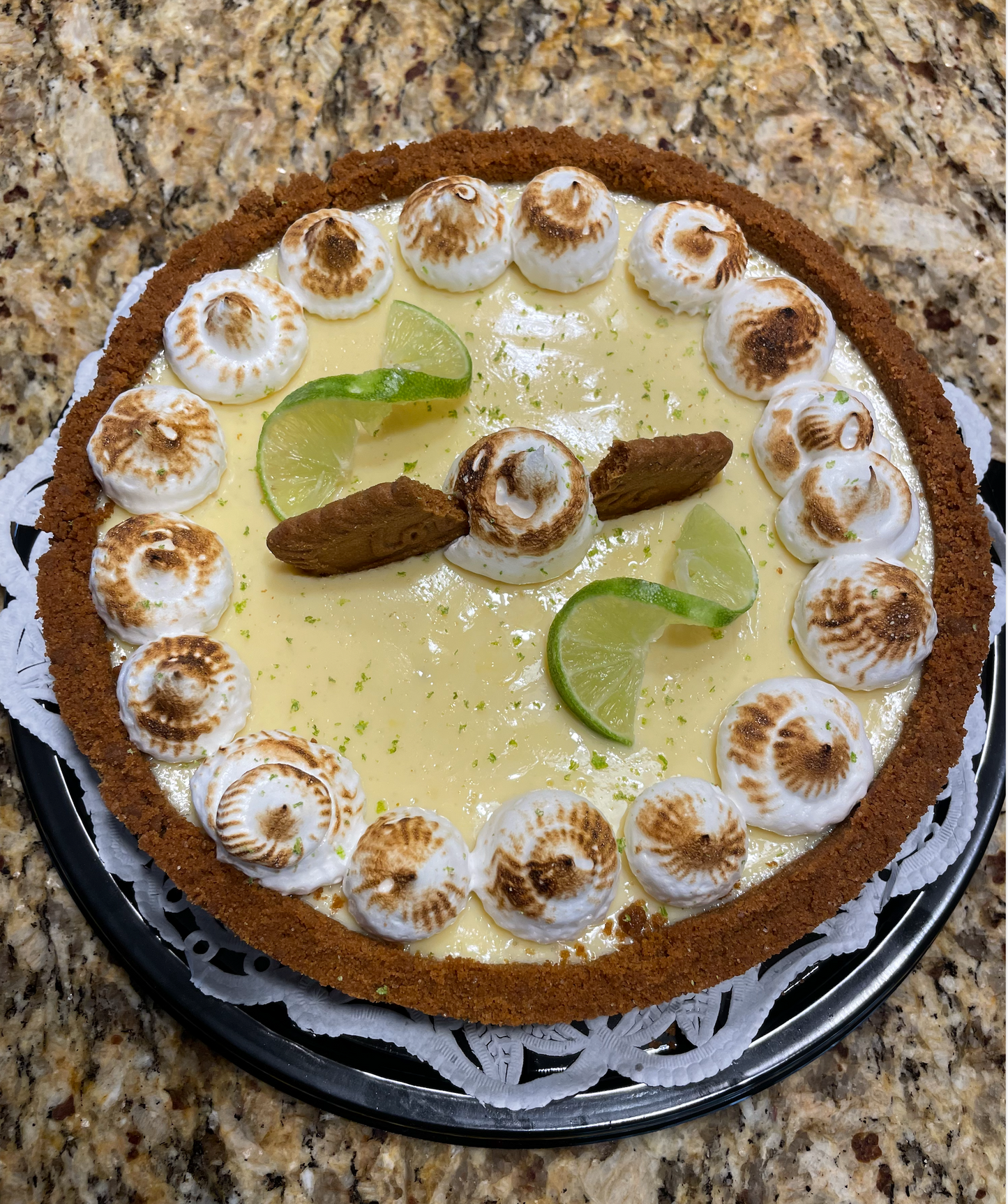 Pay de limón con base de galleta Lotus Biscoff®